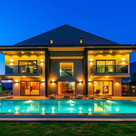 Villa Sleeps 8 With Pool Air Con And Wifi Ovacık