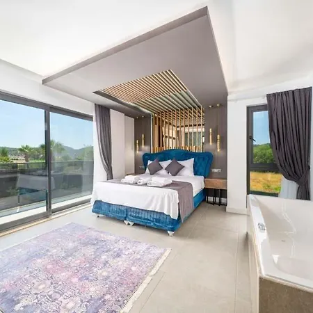 Sleeps 8 With Pool Air Con And Wifi Villa
