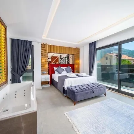 Sleeps 8 With Pool Air Con And Wifi *